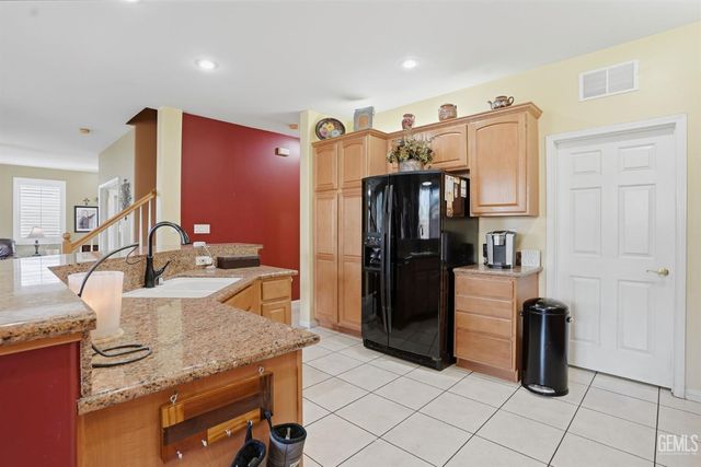 12812 Yankton Court, Bakersfield, CA 93312