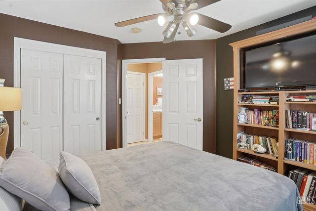 12812 Yankton Court, Bakersfield, CA 93312