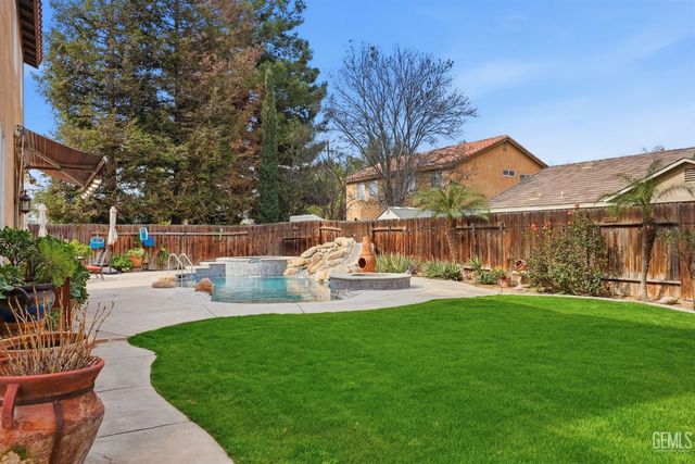 12812 Yankton Court, Bakersfield, CA 93312