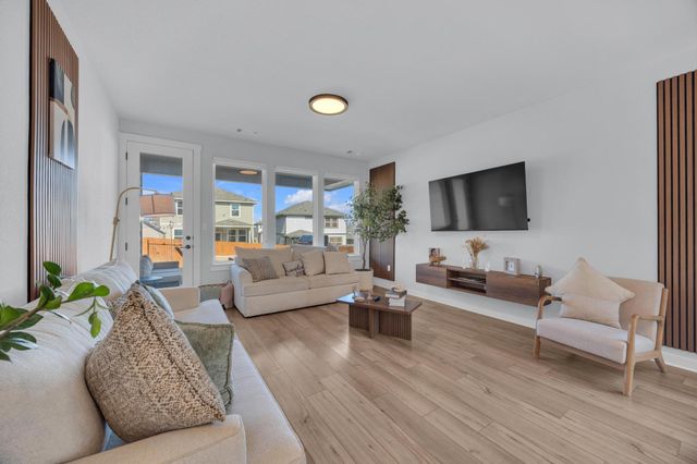 6404 E Mallord Brook BND, Buda, TX 78610