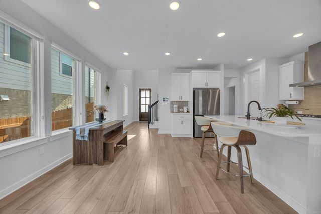 6404 E Mallord Brook BND, Buda, TX 78610