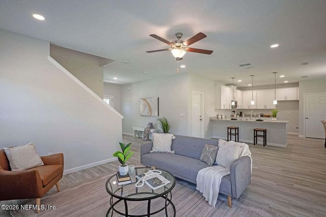 4569 CAPE ELIZABETH Court E, Jacksonville, FL 32277