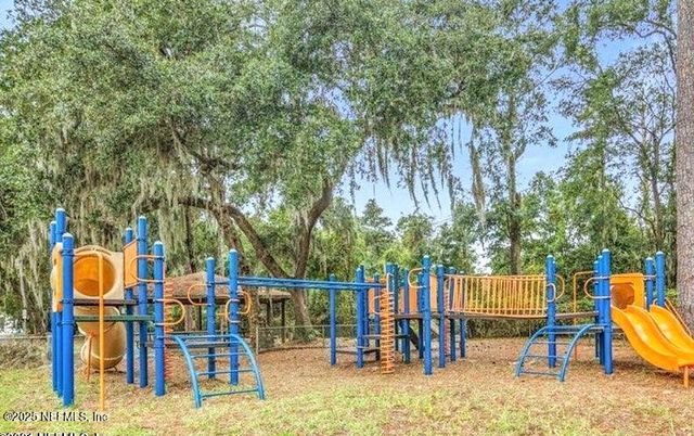 4569 CAPE ELIZABETH Court E, Jacksonville, FL 32277