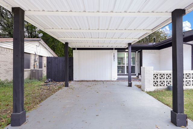 1831 Wintergreen Road, Carrollton, TX 75006