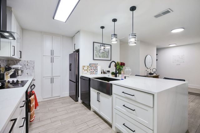 1831 Wintergreen Road, Carrollton, TX 75006