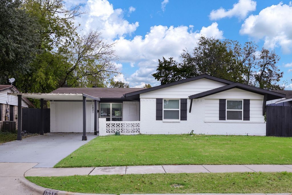 1831 Wintergreen Road, Carrollton, TX 75006