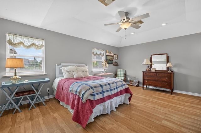 12808 Camino Famoso Road, Galveston, TX 77554