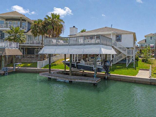 12808 Camino Famoso Road, Galveston, TX 77554