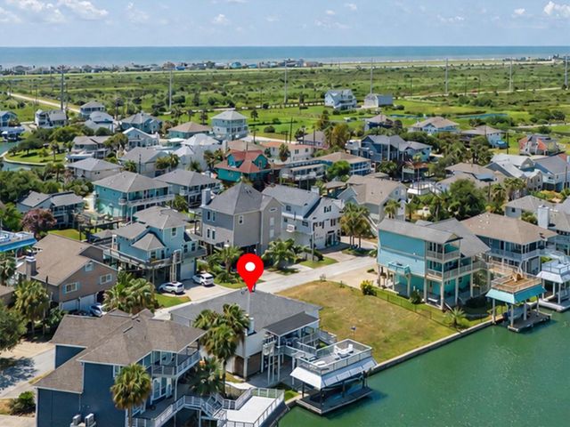 12808 Camino Famoso Road, Galveston, TX 77554