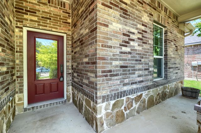10233 Pyrite Drive, Fort Worth, TX 76131