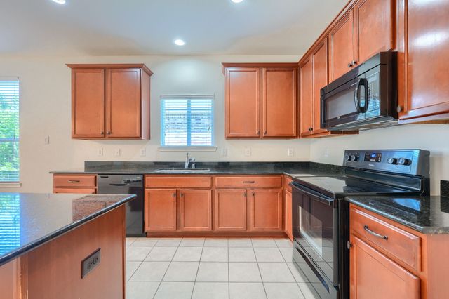 10233 Pyrite Drive, Fort Worth, TX 76131