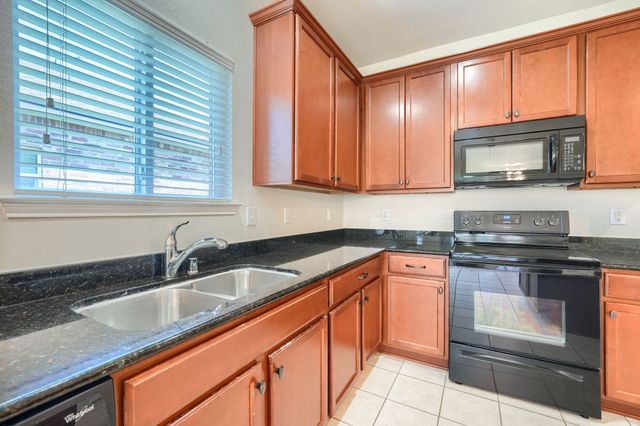 10233 Pyrite Drive, Fort Worth, TX 76131