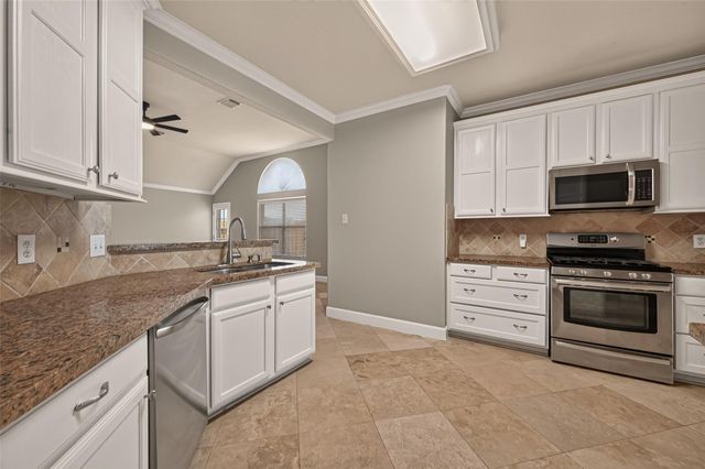 12135 English Brook Circle, Humble, TX 77346