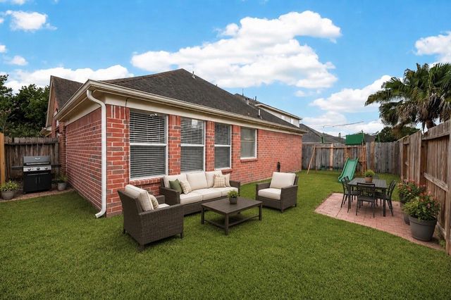 12135 English Brook Circle, Humble, TX 77346