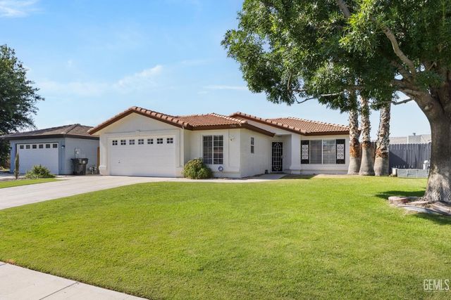 5906 Pine Trail Drive, Bakersfield, CA 93313