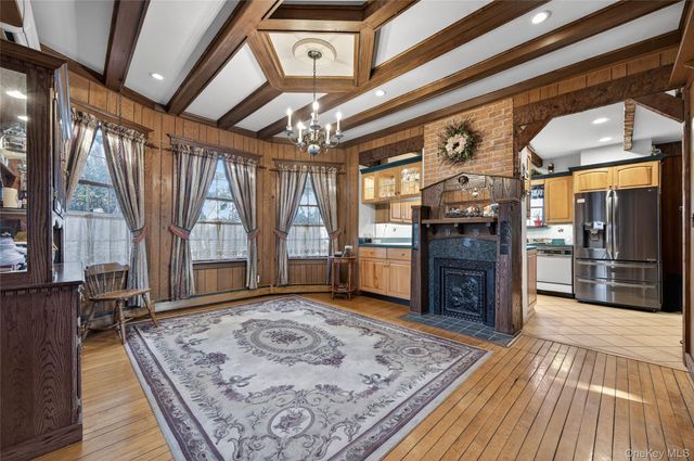 104 Windsor Avenue, Rockville Centre, NY 11570