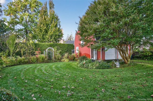 104 Windsor Avenue, Rockville Centre, NY 11570