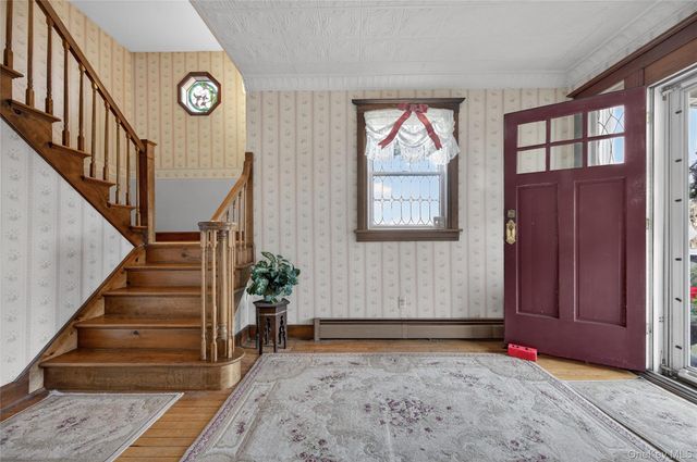 104 Windsor Avenue, Rockville Centre, NY 11570