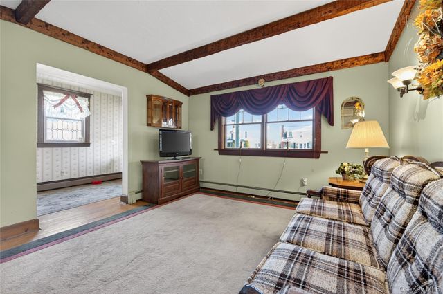 104 Windsor Avenue, Rockville Centre, NY 11570