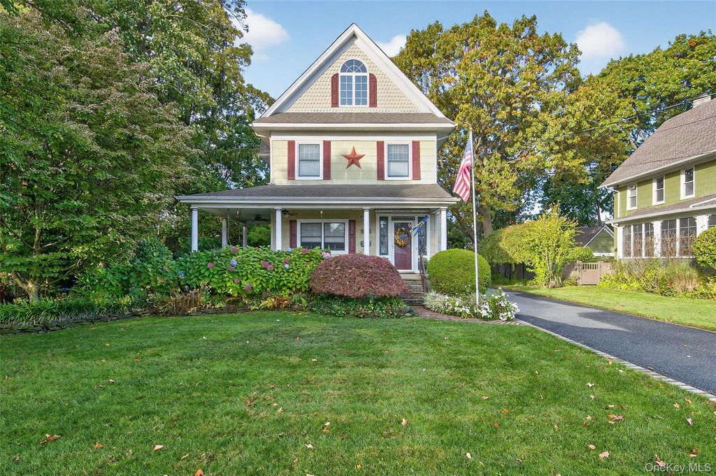 104 Windsor Avenue, Rockville Centre, NY 11570