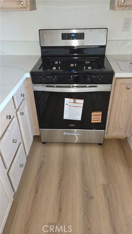 22133 Thunderbird, Apple Valley, CA 92307