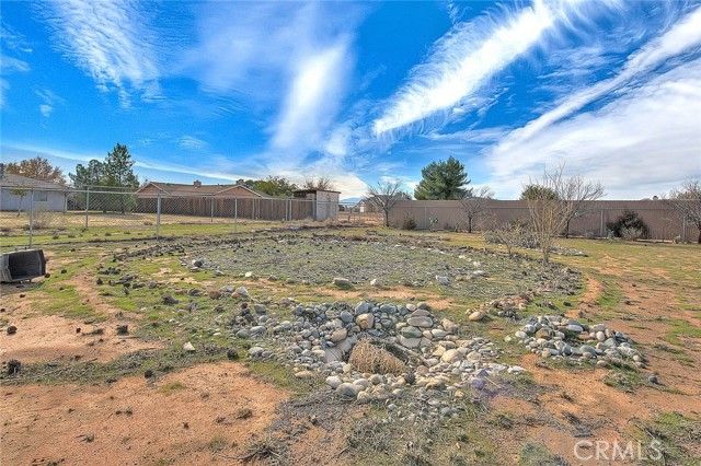 22133 Thunderbird, Apple Valley, CA 92307