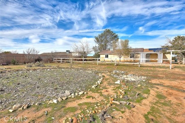 22133 Thunderbird, Apple Valley, CA 92307