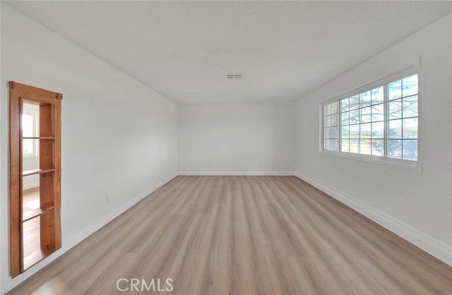 22133 Thunderbird, Apple Valley, CA 92307