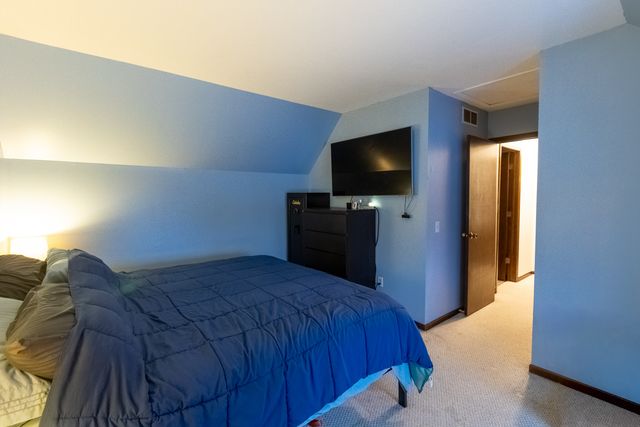 873 Shady Lane, Aurora, IL 60506