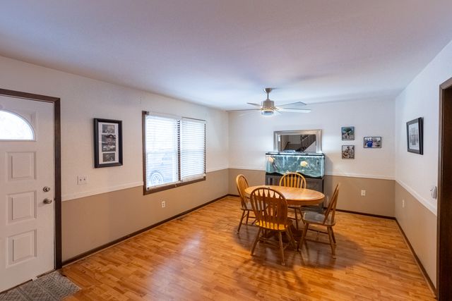 873 Shady Lane, Aurora, IL 60506