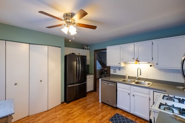 873 Shady Lane, Aurora, IL 60506