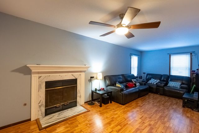 873 Shady Lane, Aurora, IL 60506