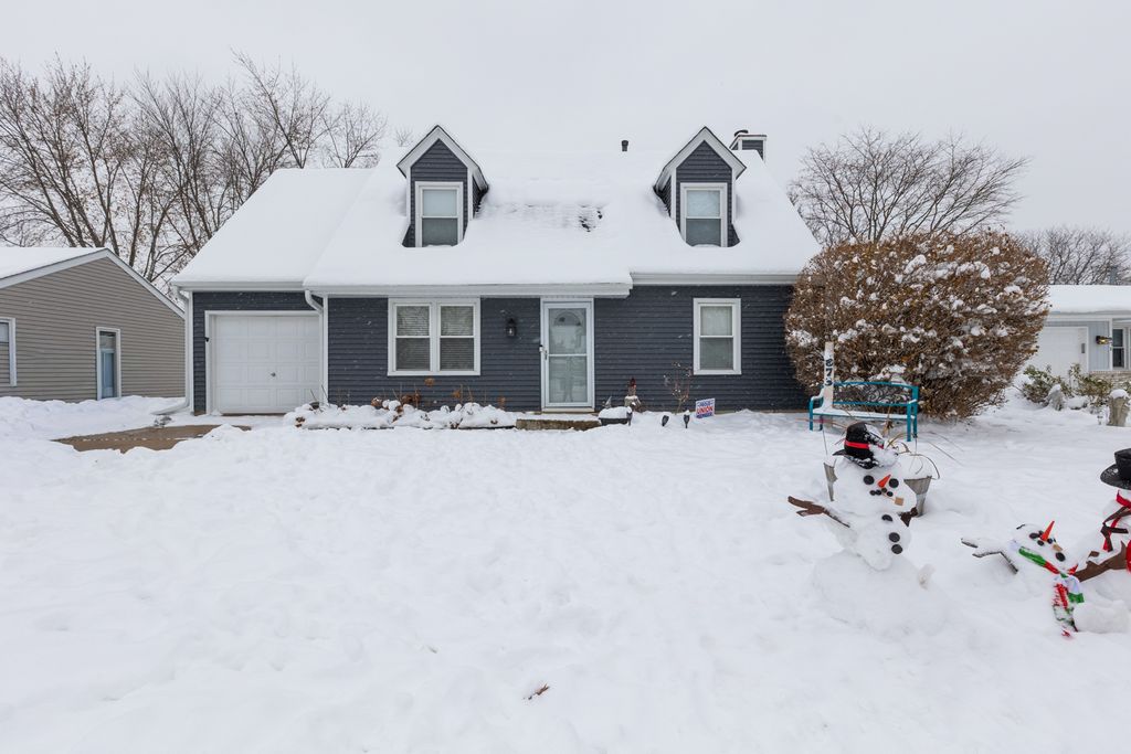 873 Shady Lane, Aurora, IL 60506