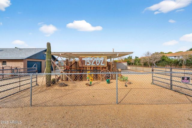 13202 W Ocotillo Road, Glendale, AZ 85307