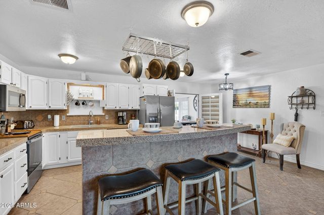 13202 W Ocotillo Road, Glendale, AZ 85307