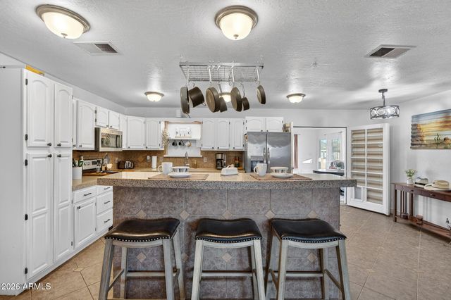 13202 W Ocotillo Road, Glendale, AZ 85307