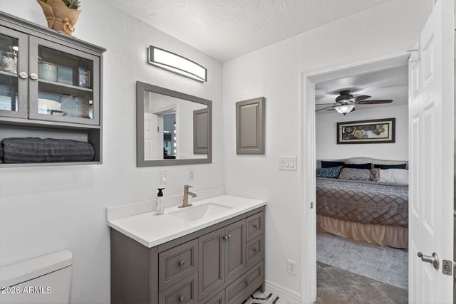 13202 W Ocotillo Road, Glendale, AZ 85307