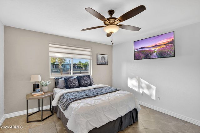 13202 W Ocotillo Road, Glendale, AZ 85307