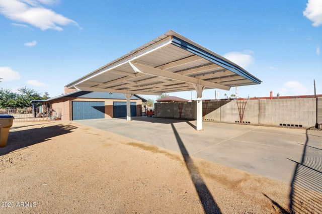 13202 W Ocotillo Road, Glendale, AZ 85307