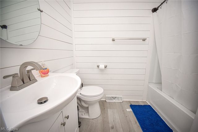 861-863 S Court Street, Medina, OH 44256