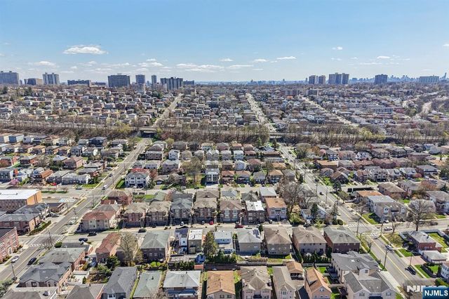 318 3rd Street, Palisades Park, NJ 07650