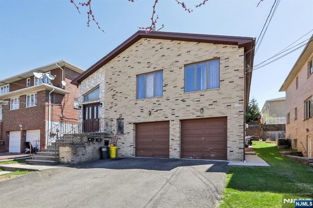 318 3rd Street, Palisades Park, NJ 07650