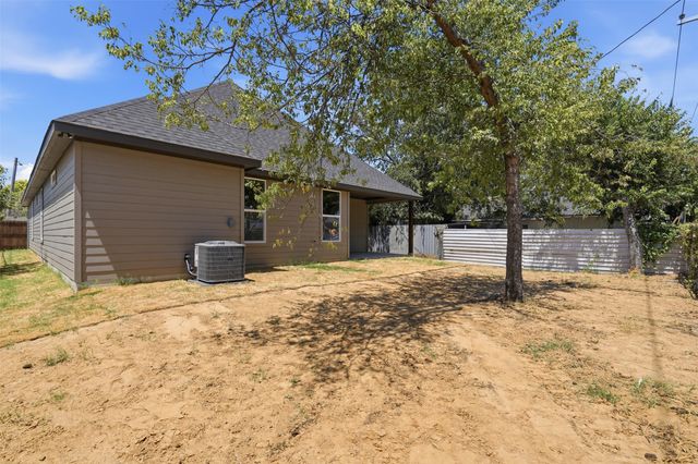 3114 N Harding Street, Fort Worth, TX 76106