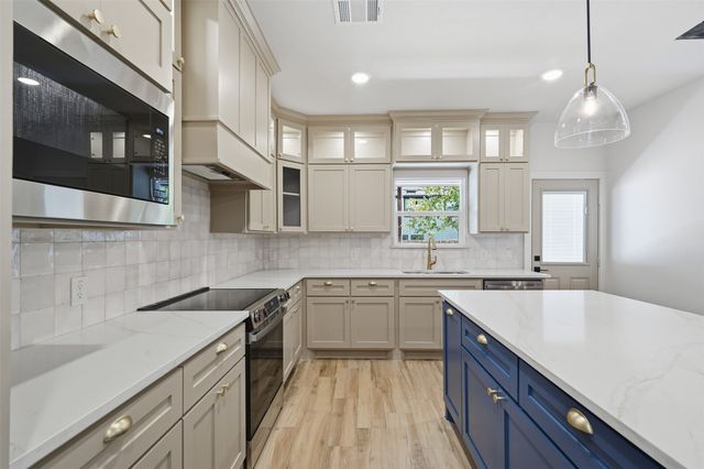 3114 N Harding Street, Fort Worth, TX 76106