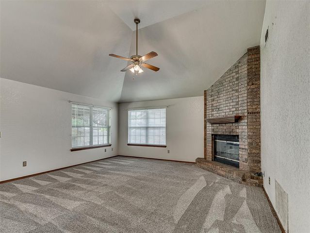 1500 NE 10th Street, Moore, OK 73160