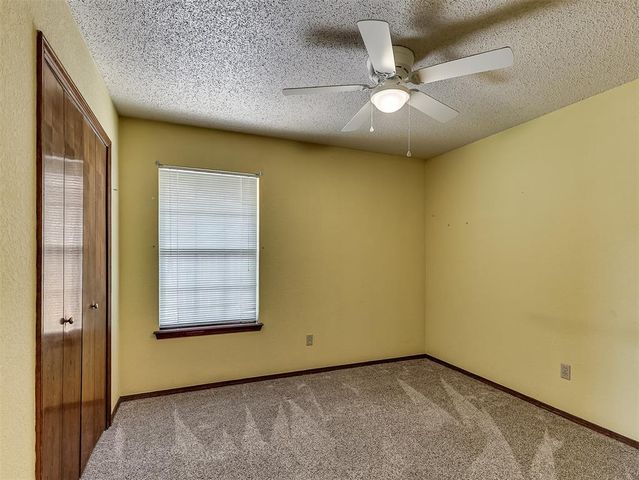 1500 NE 10th Street, Moore, OK 73160