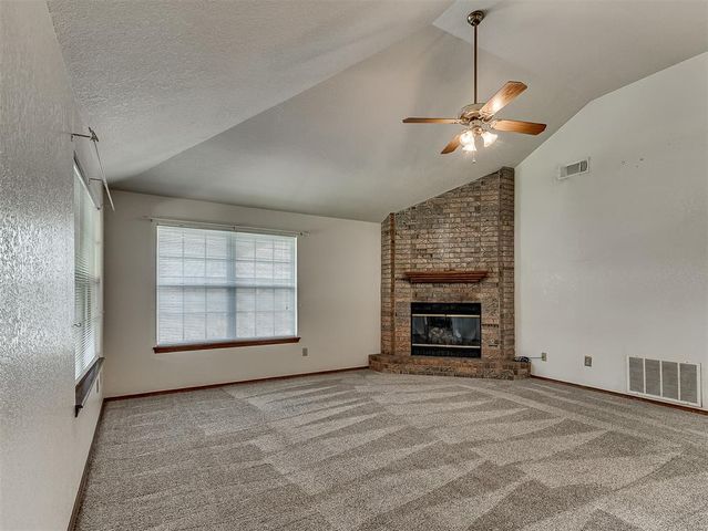 1500 NE 10th Street, Moore, OK 73160