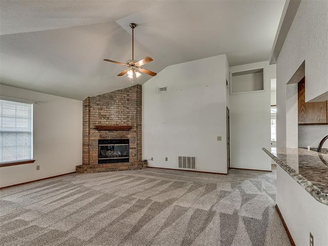 1500 NE 10th Street, Moore, OK 73160