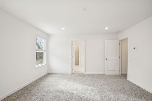 112 Vanguard Drive, La Vergne, TN 37086