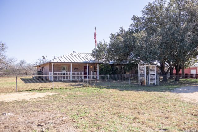 3190 Pittman Rd, St.hedwig, TX 78152